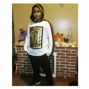 Meet your Posher, Shariel